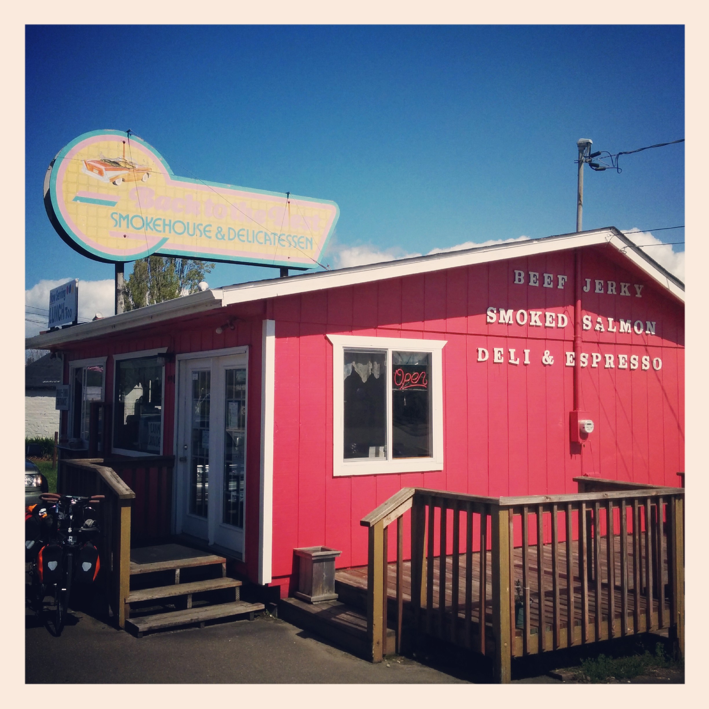 Stopped in Reedsport for a coffee break. It was a neat town, clearly a happening spot years ago.