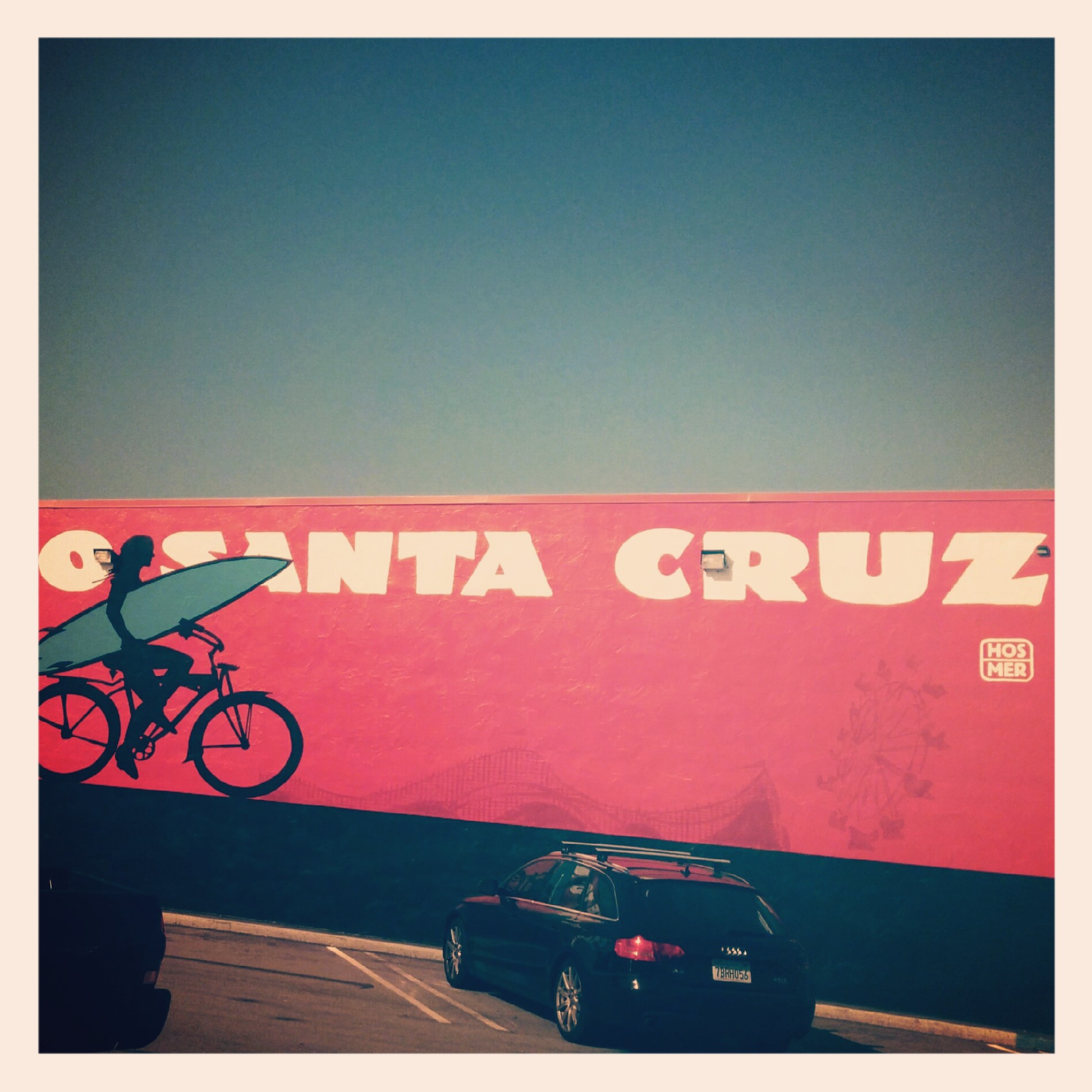 Finally got to Santa Cruz and was quite happy to be down pushing down the road for the day. Stopped at a few bike shops to get a cycling cap. I can't seem to find one anywhere. I've been looking since Bandon, OR!