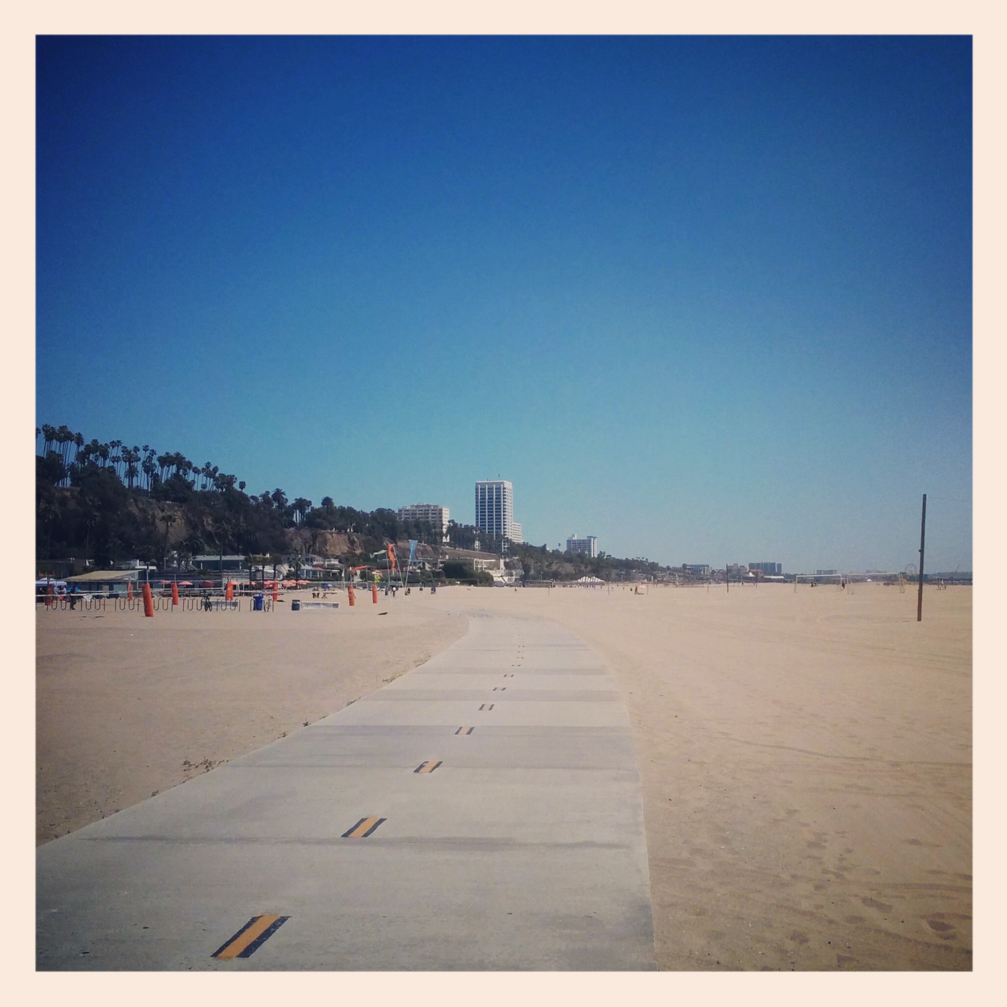 And then into Santa Monica and my connection to a really nice bike path that took me all the way to Hermosa Beach some 16 miles on the path.