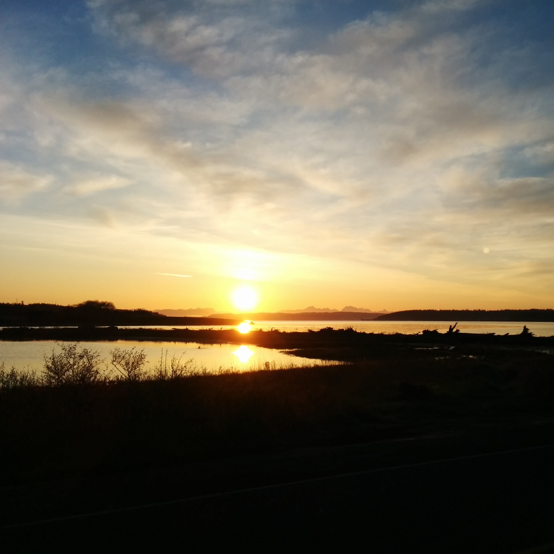 Today was a great ride and I'm back on schedule as I was able to make up the 20 miles from yesterday!
I started out at 6:00am in the cold darkness. My body wasn't happy about this but soon fell into a rhythm and felt pretty good. This helps